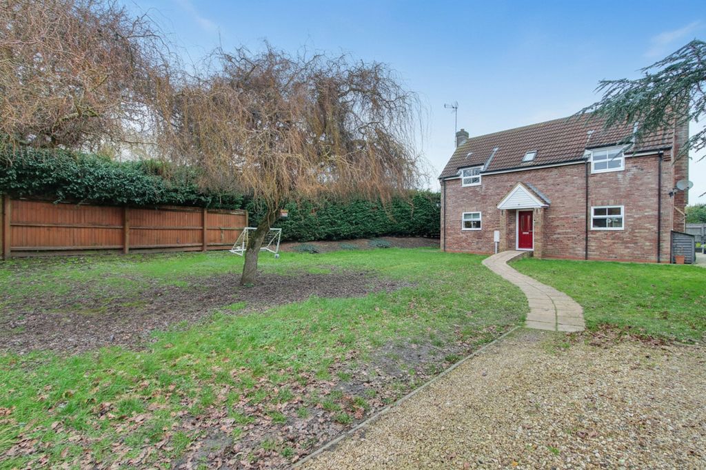 Property photo 1 of 26