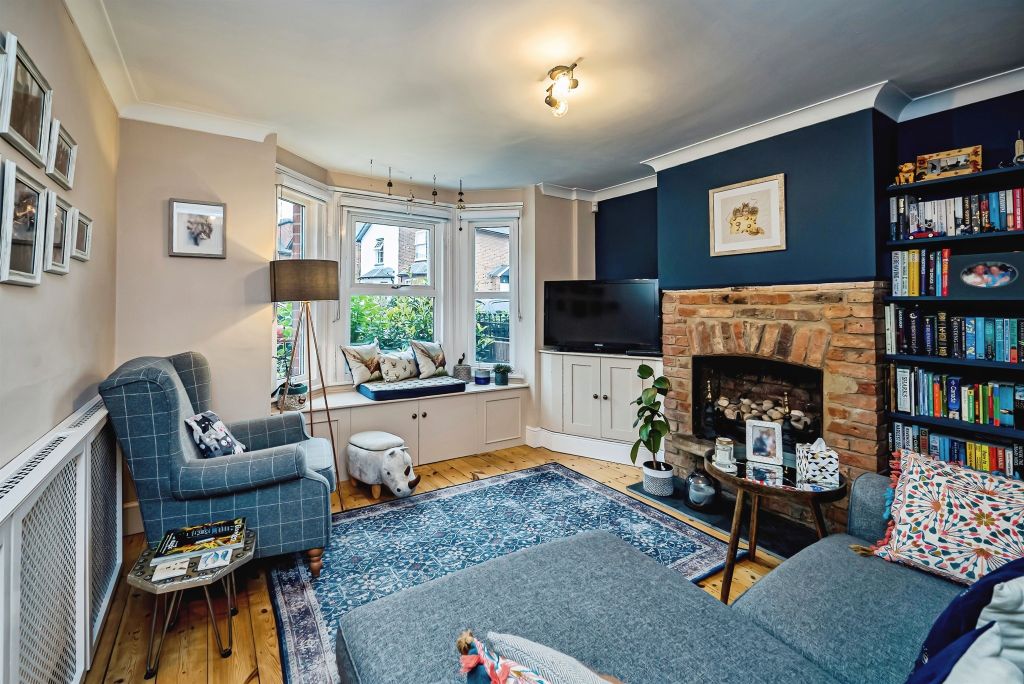 Property photo 1 of 17