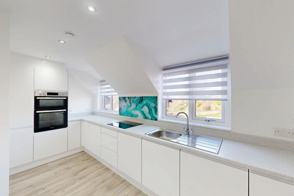 Property photo 3 of 16 Kitchen.Png