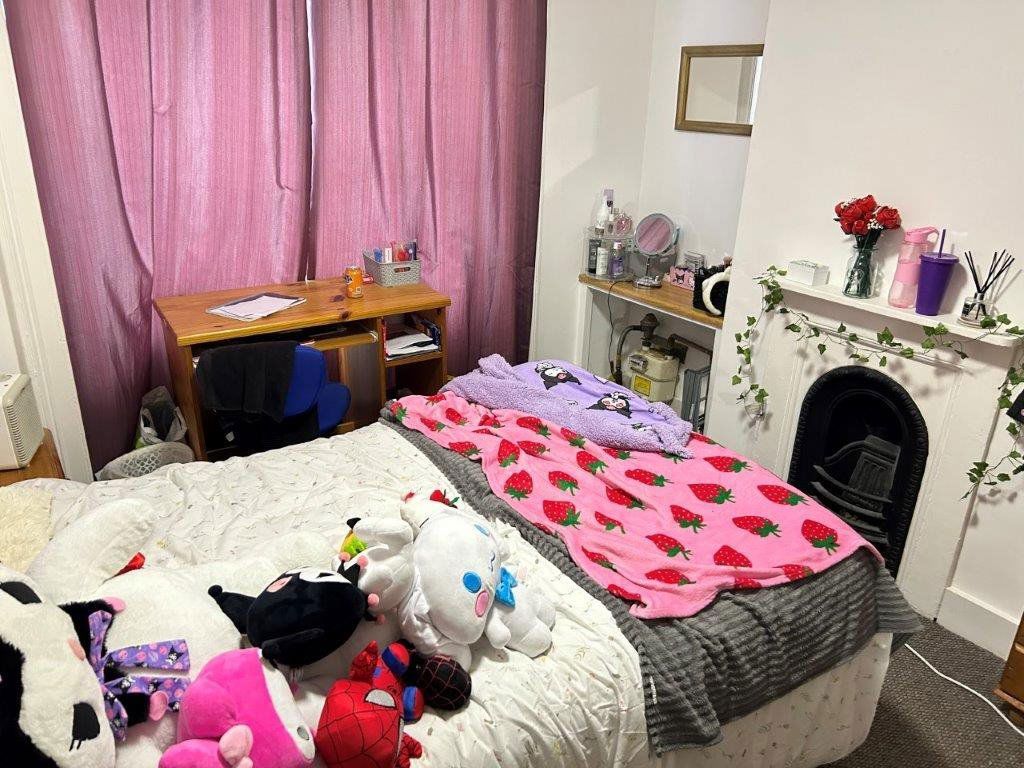 Property photo 3 of 35
