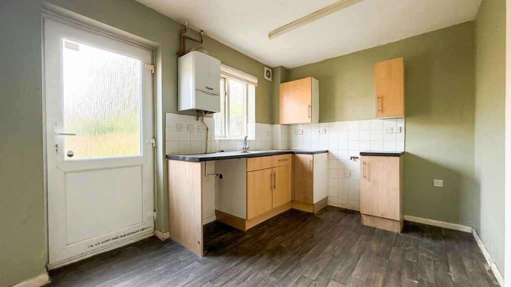 Property photo 3 of 7 Kitchen/Diner
