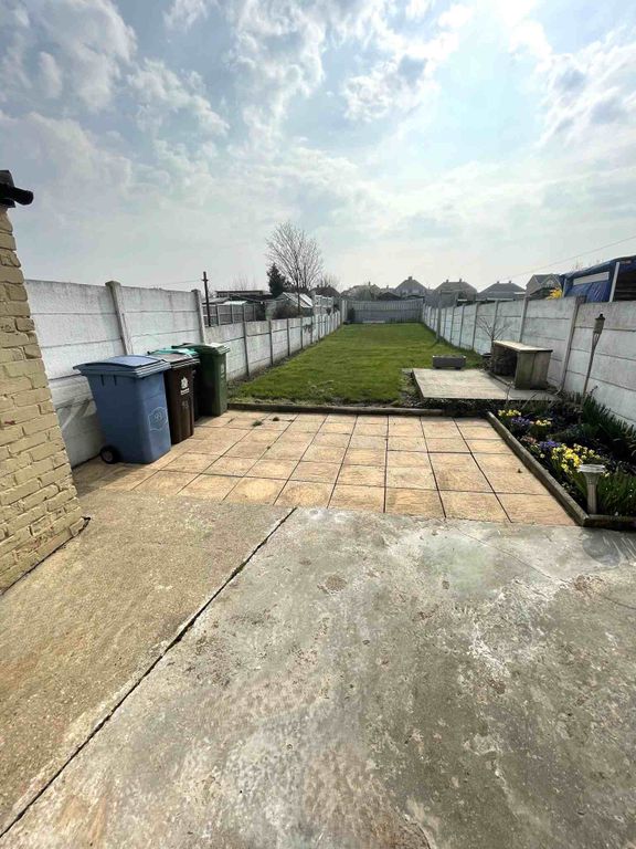 Property photo 3 of 7