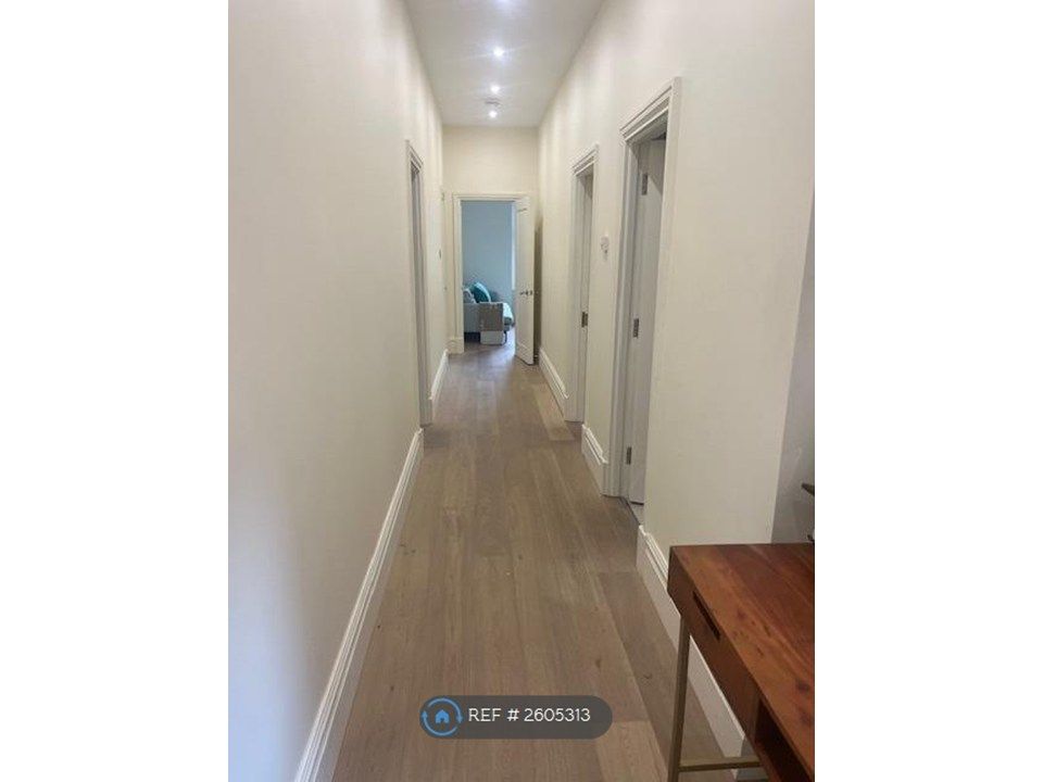 Property photo 3 of 20 Hallway