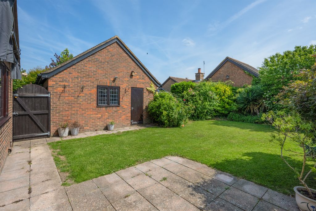 Property photo 2 of 17 Rear Garden