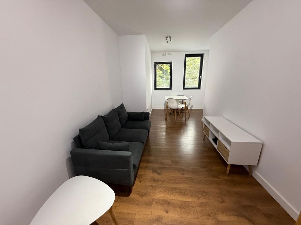 Property photo 3 of 6 Living Room