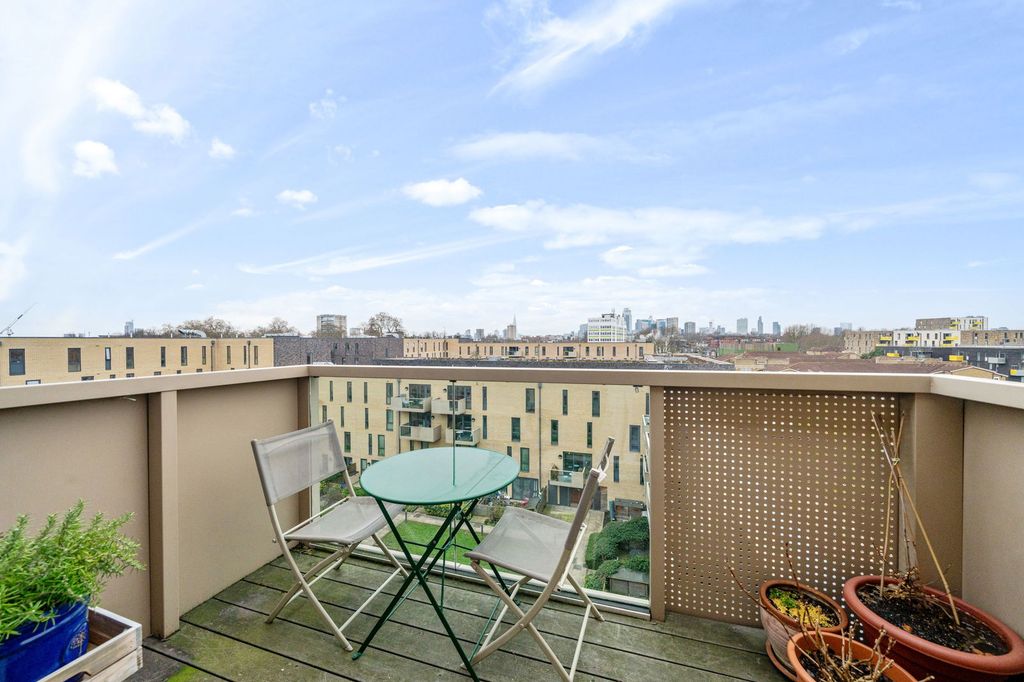 Property photo 3 of 16