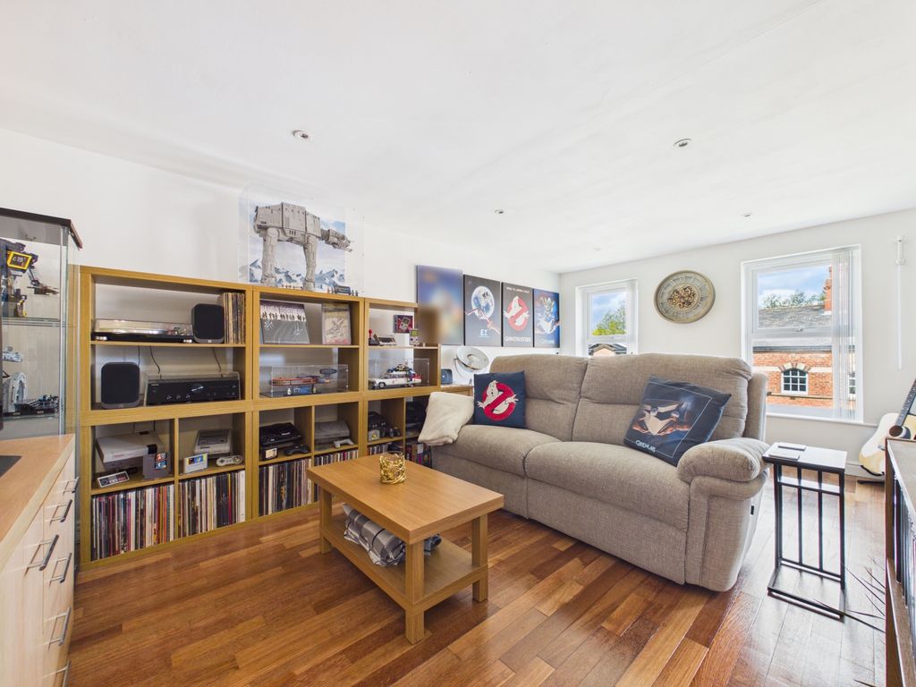 Property photo 2 of 15 2- Rob Hammond Ewemove Pontefract