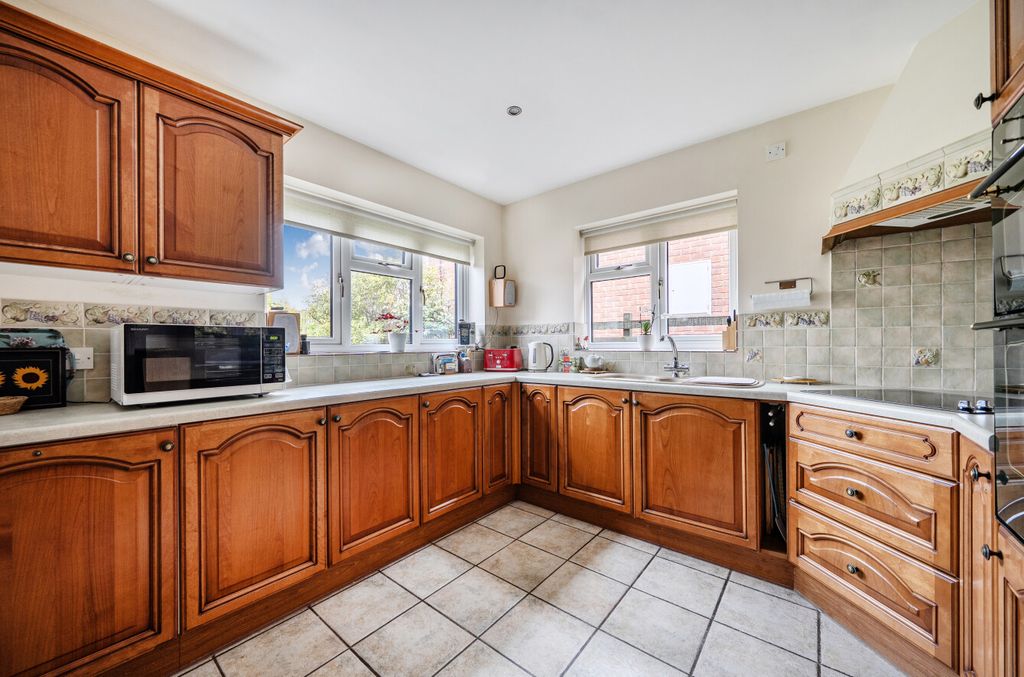 Property photo 2 of 25 1452573-16-69F4d2...