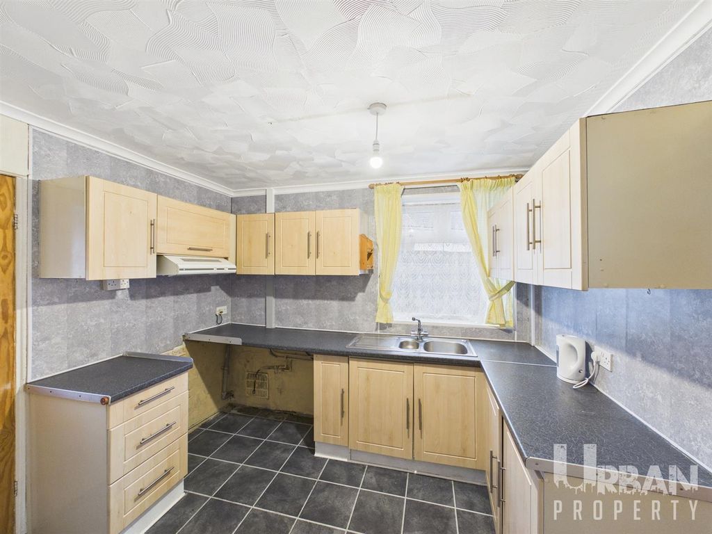 Property photo 2 of 12 Cam03038G0-Pr0226-Still001.Jpg