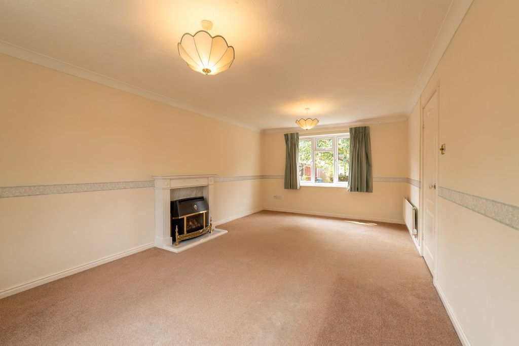 Property photo 3 of 19