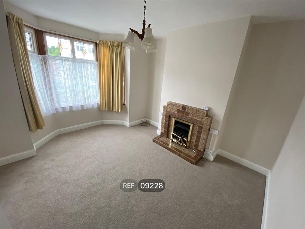 Property photo 2 of 10 Living Room