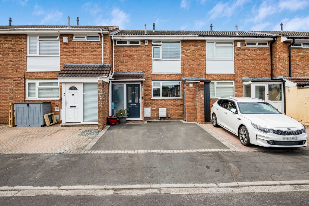 Property photo 1 of 22 Leaholme Gardens