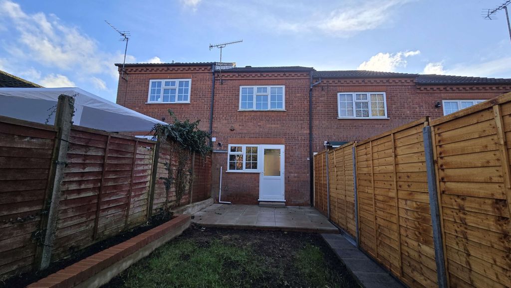 Property photo 3 of 15 Low Maintainence Rear Garden