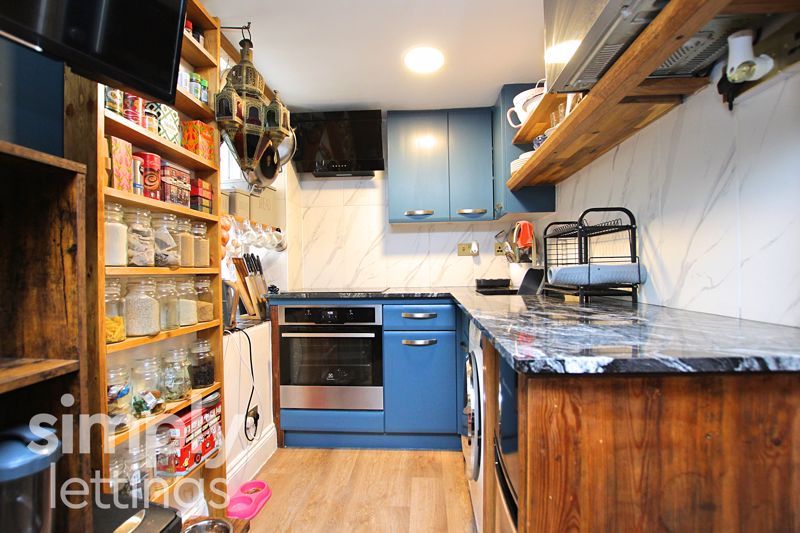 Property photo 2 of 18 Photo 4