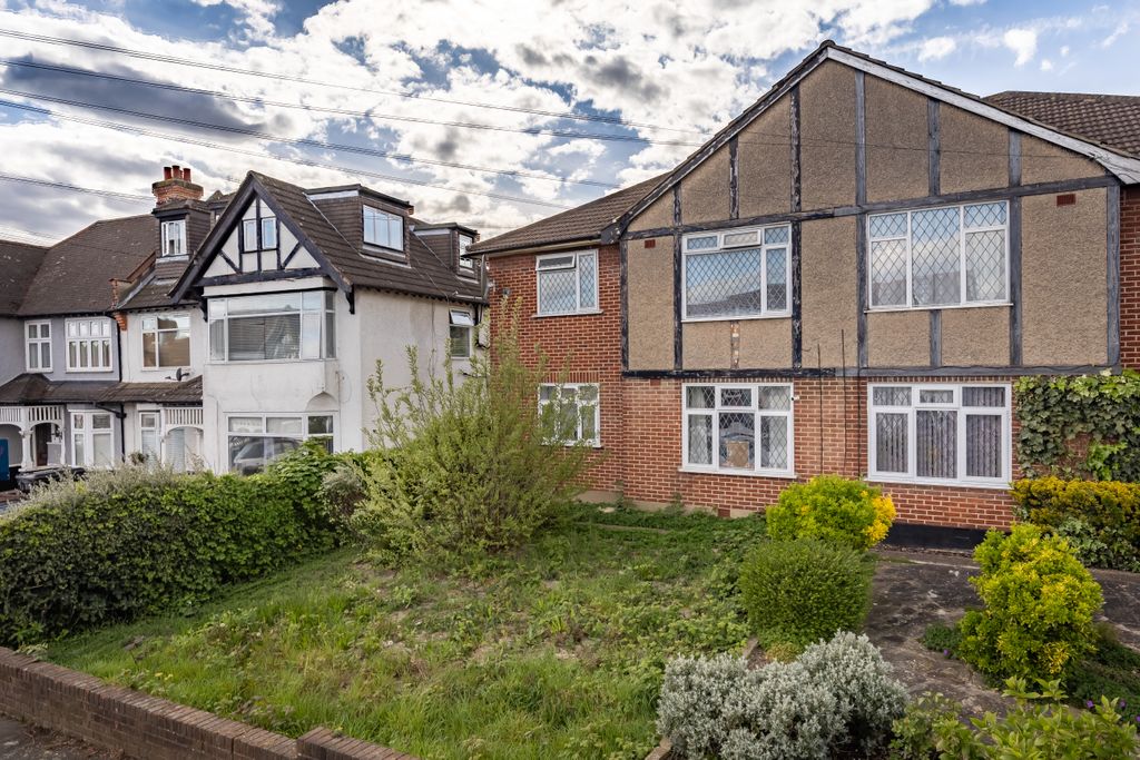 Property photo 1 of 16