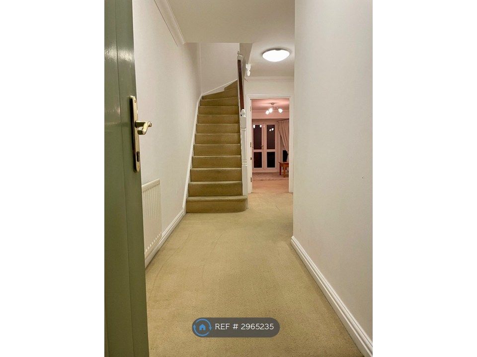 Property photo 3 of 29