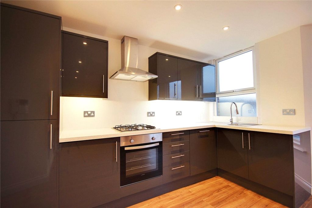 Property photo 3 of 10 Picture No. 08