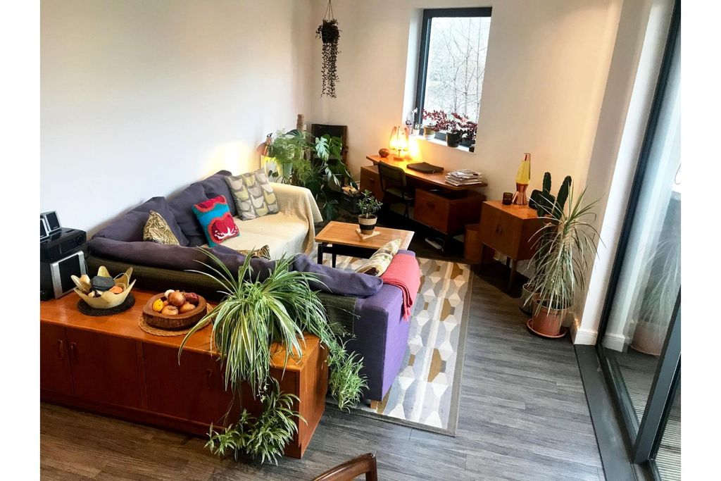 Property photo 3 of 25