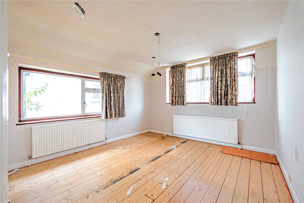 Property photo 3 of 12 Picture No. 06