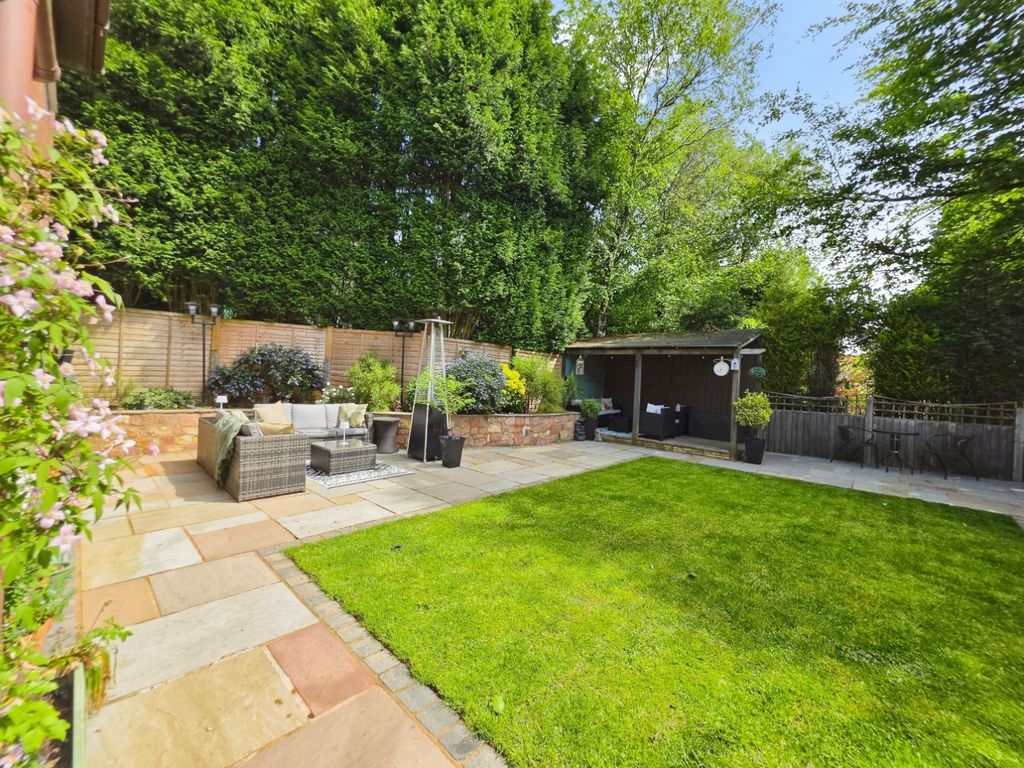 Property photo 2 of 50 Pbox-Img.Jpg