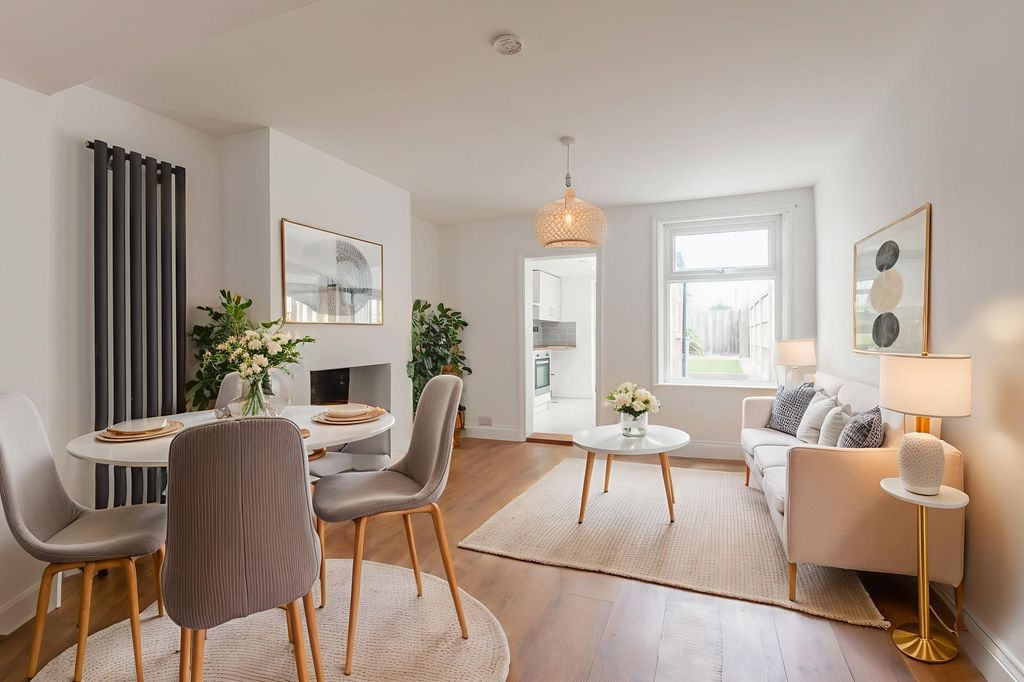 Property photo 2 of 13