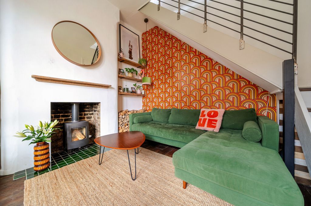 Property photo 2 of 15 1417683-7-699d77A...