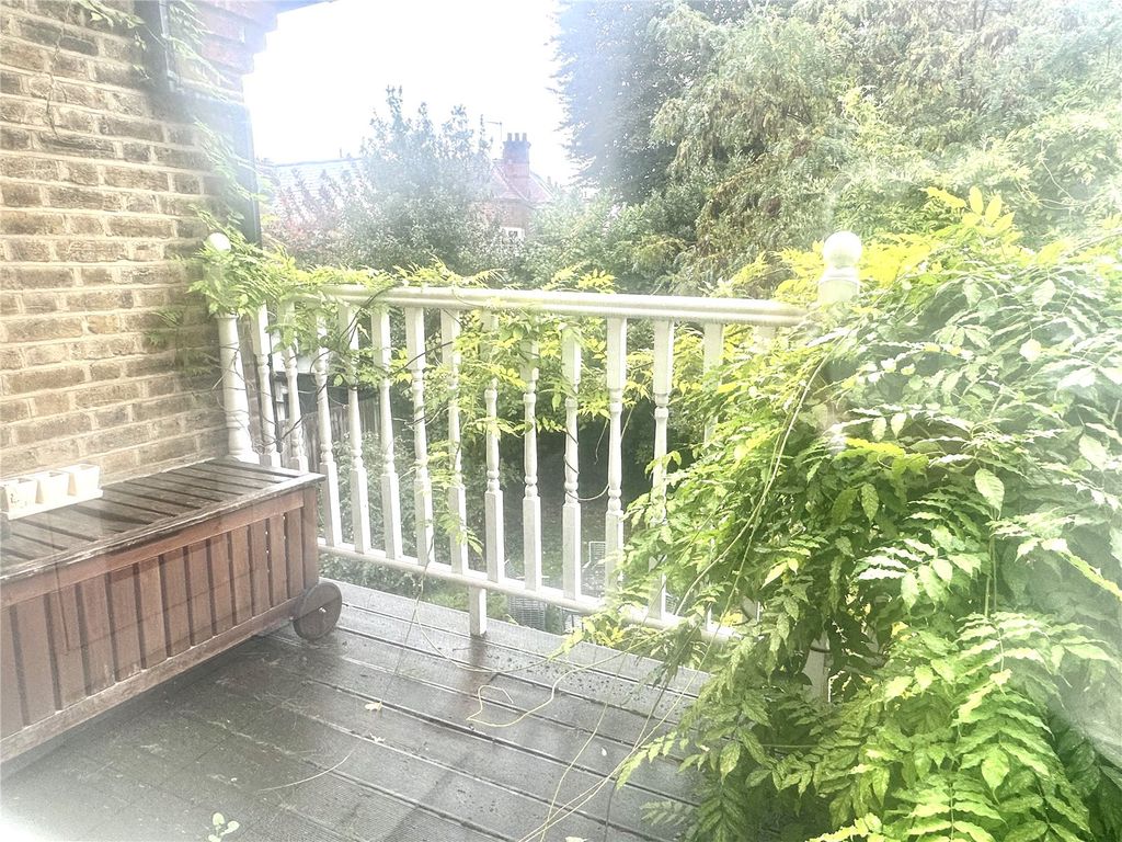 Property photo 2 of 8 Picture No. 09