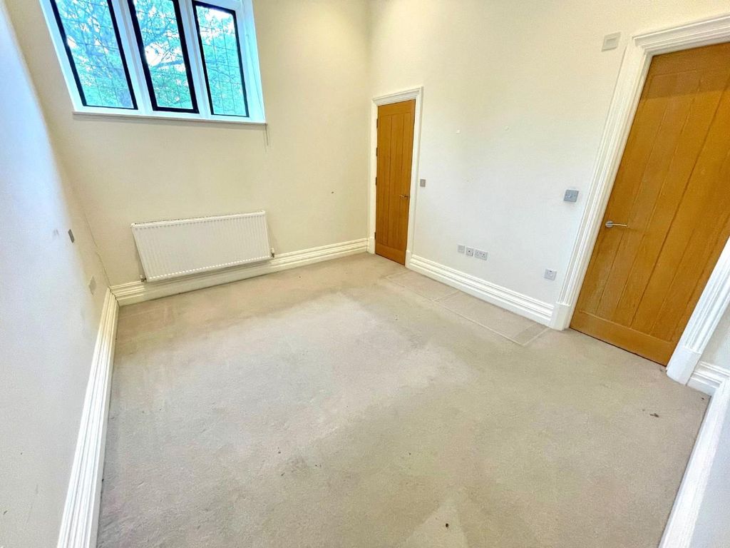 Property photo 3 of 8 Bedroom 1.Jpg