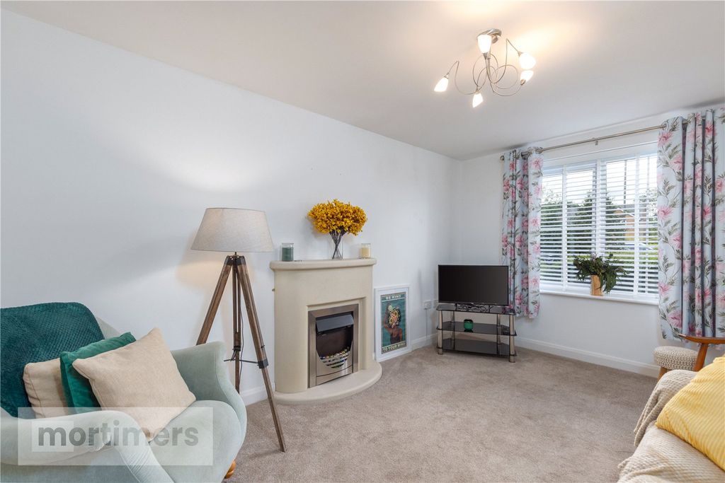 Property photo 2 of 11 Picture No. 22