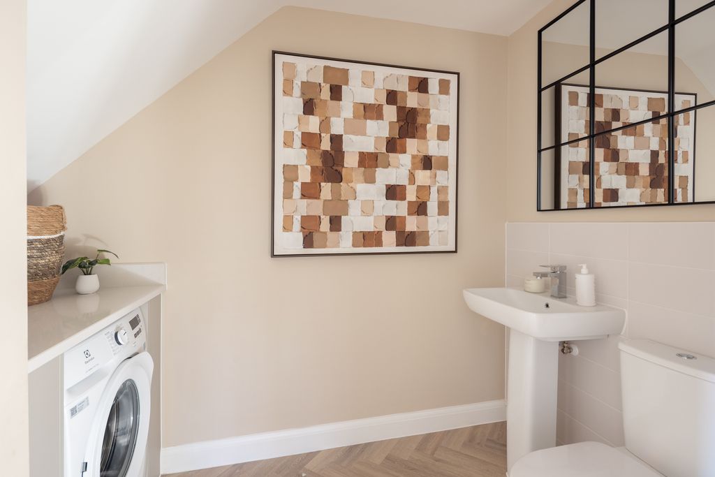 Property photo 2 of 10 WC/Utility In The Cattawade