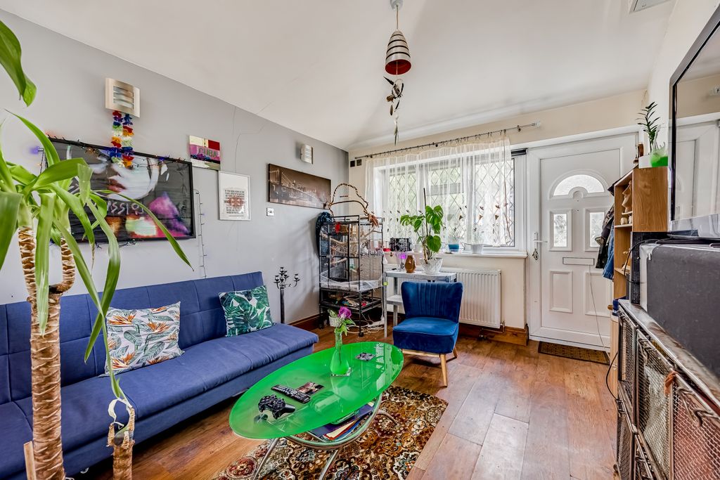 Property photo 2 of 21 Picture No. 20