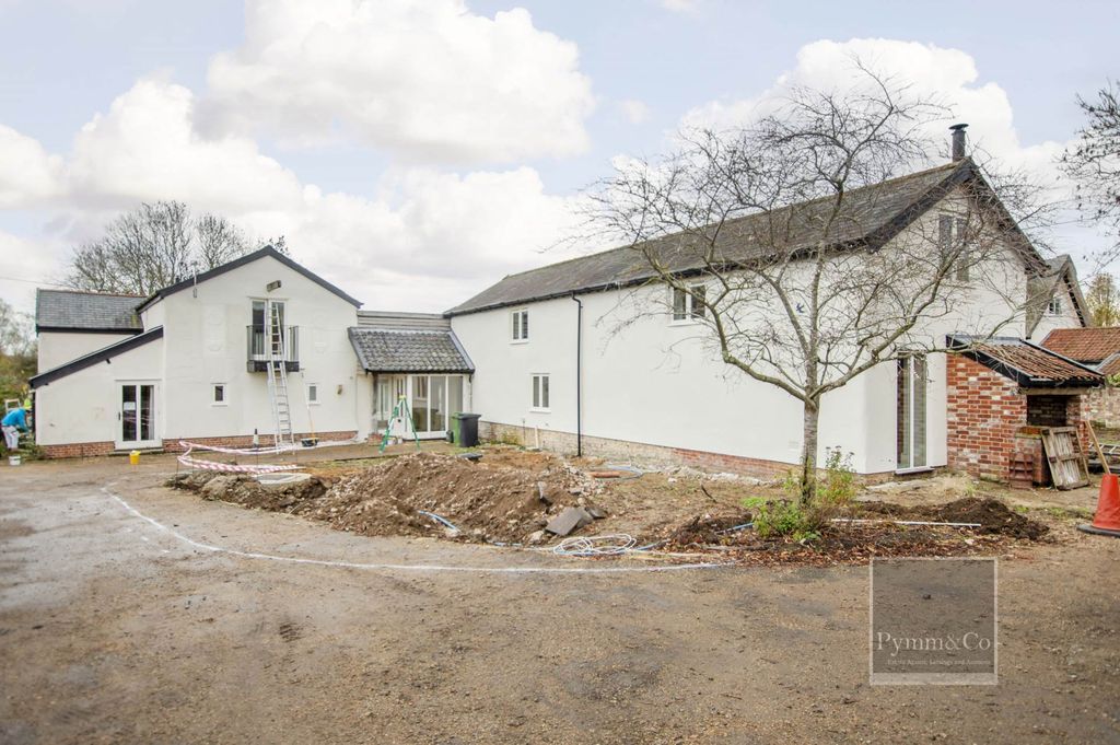 Property photo 1 of 34