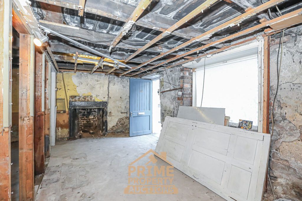 Property photo 3 of 11