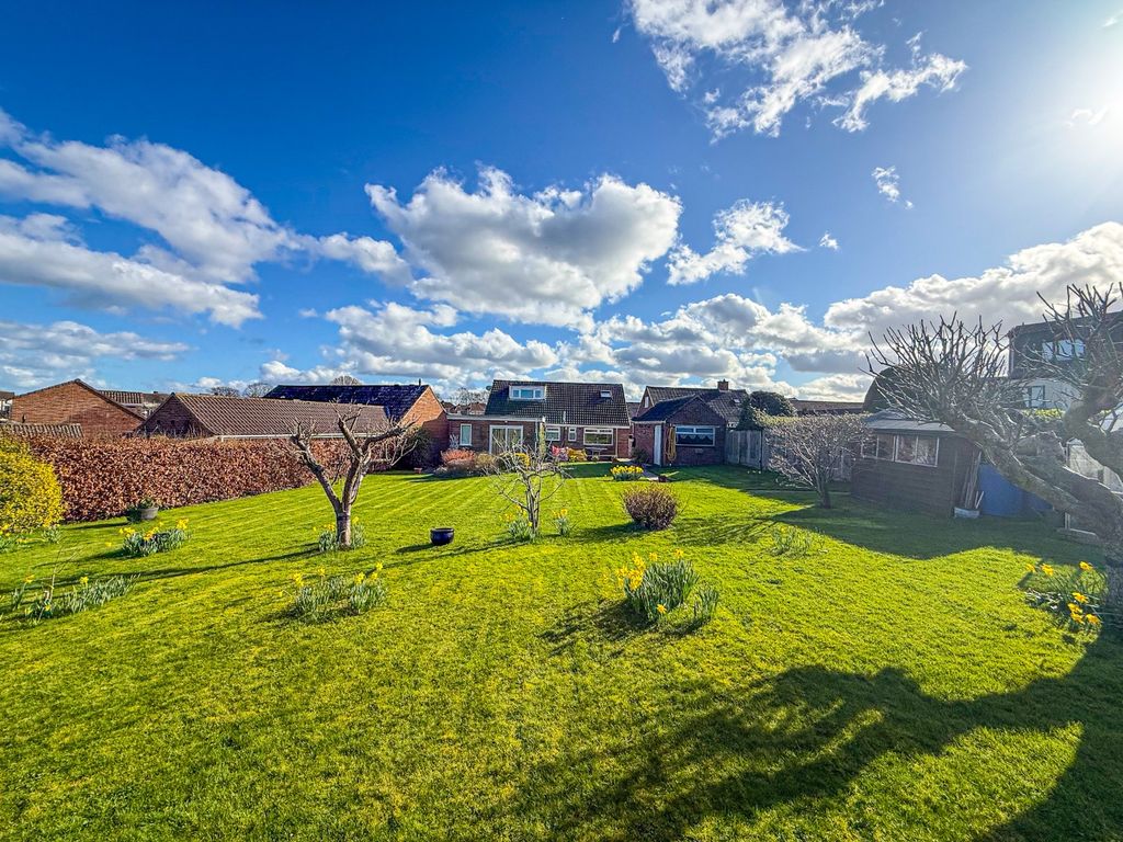 Property photo 2 of 24 4918363