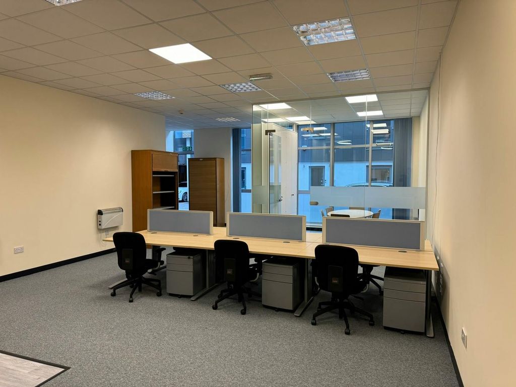 Property photo 1 of 4 Int 1.Jpg