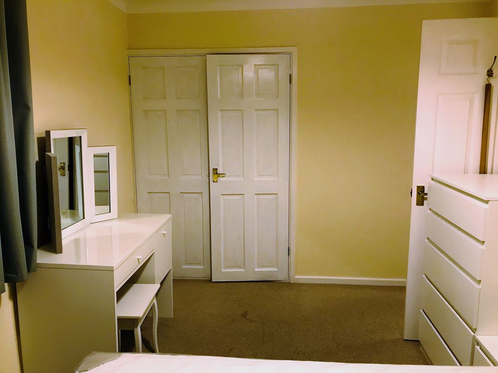 Additional image 8 of 3 bed semi-detached house to rentEssex Hall Road, Colchester CO1