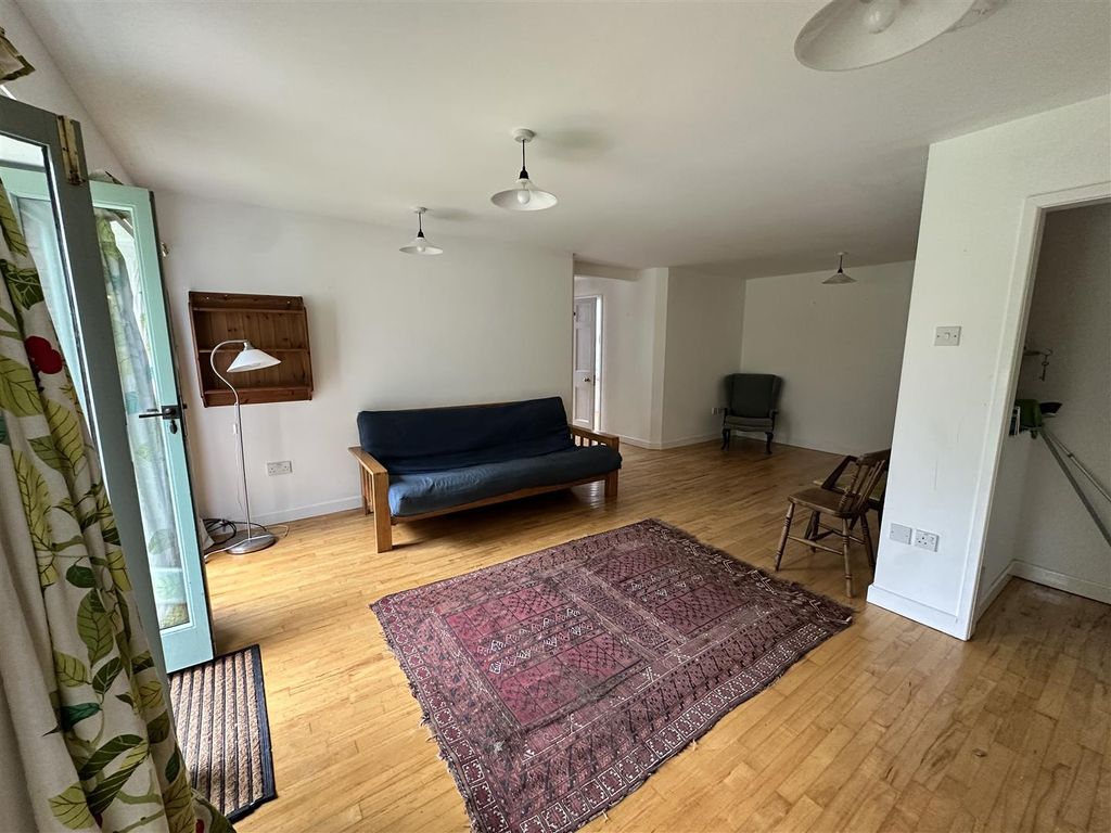 Property photo 2 of 15 Img_5017.Jpg