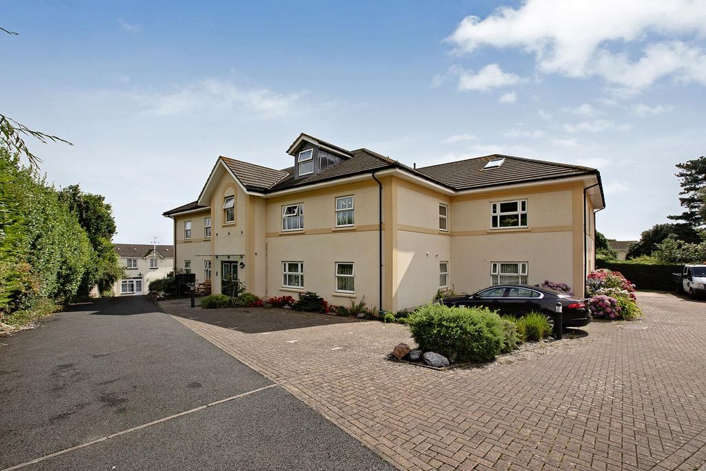 Property photo 1 of 14 Photo 14