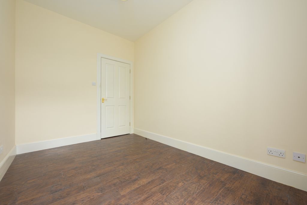 Additional image 19 of 3 bed flat for sale11 Craigflower House, Torryburn KY12