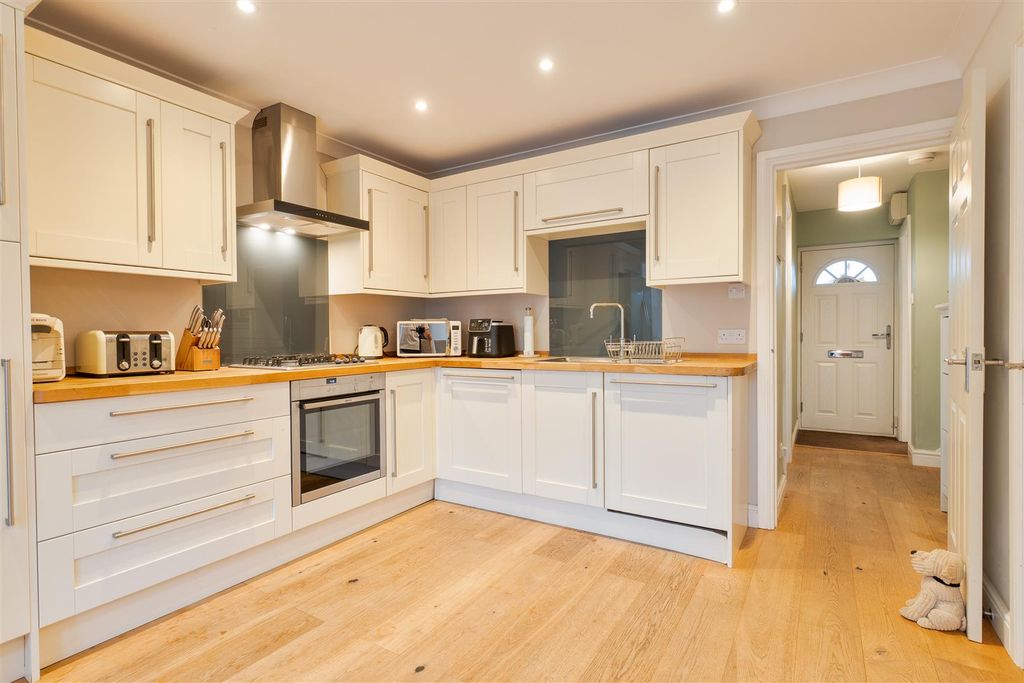 Property photo 2 of 14 Kitchen.Jpg