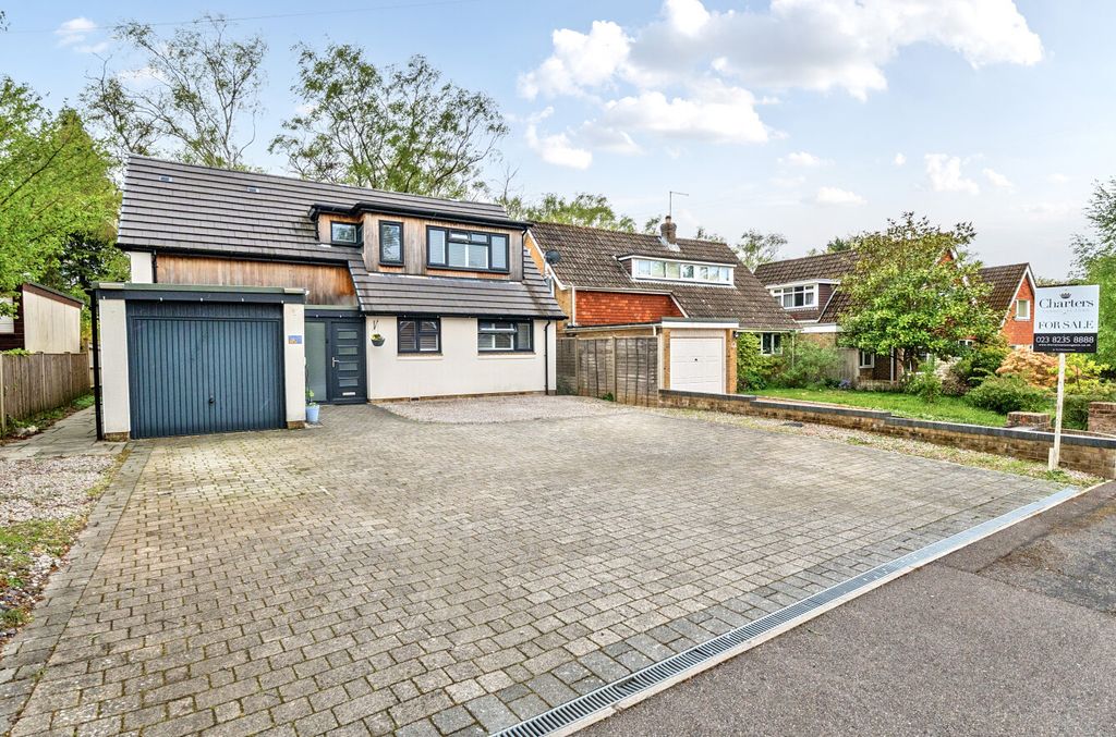 Property photo 1 of 12 1446846-1-69Df8E4...