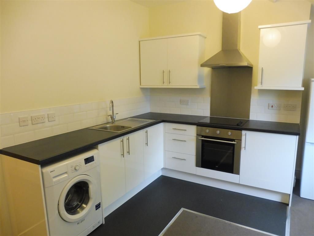 Property photo 2 of 5 Kitchen