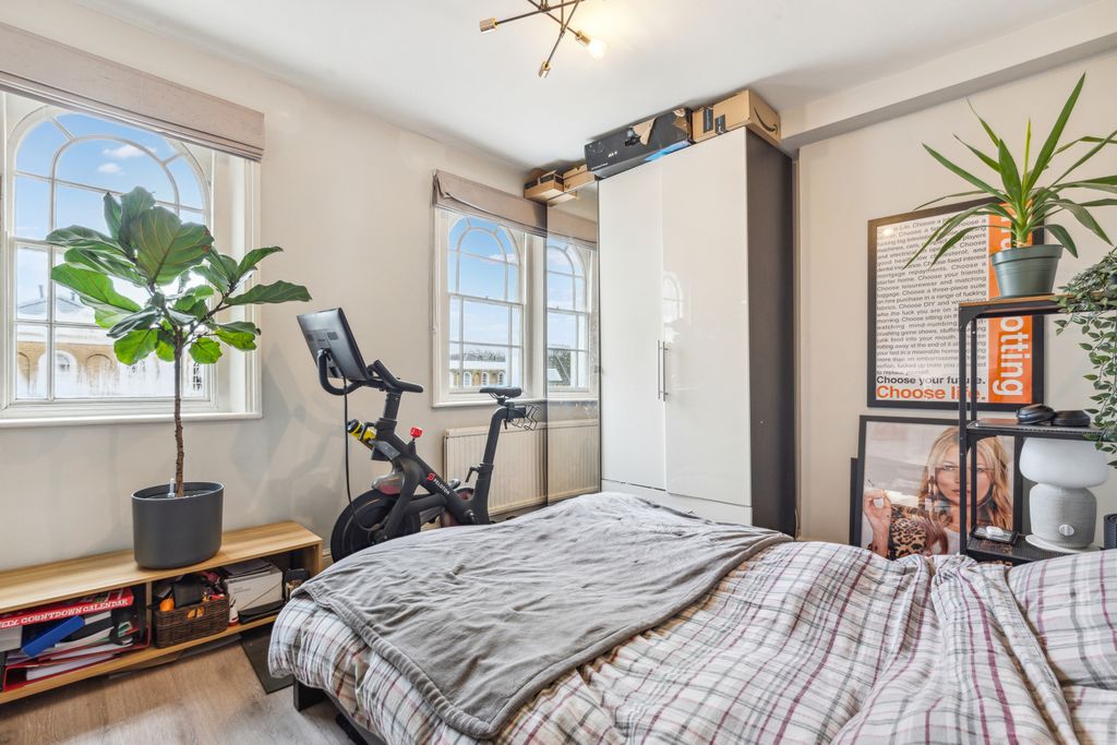 Property photo 3 of 14