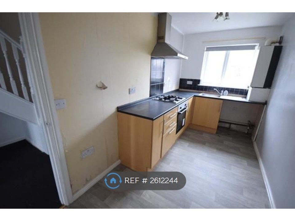 Property photo 2 of 13