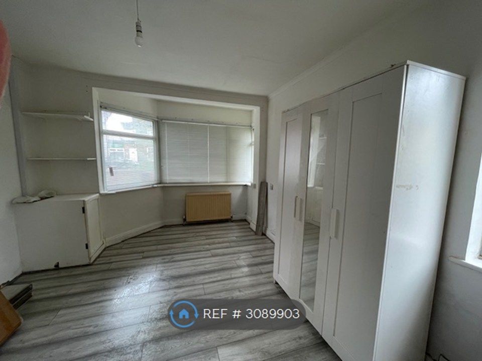 Property photo 3 of 3