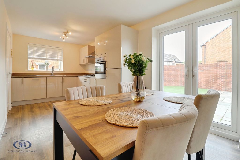 Property photo 2 of 23 Pbox-Img.Jpg