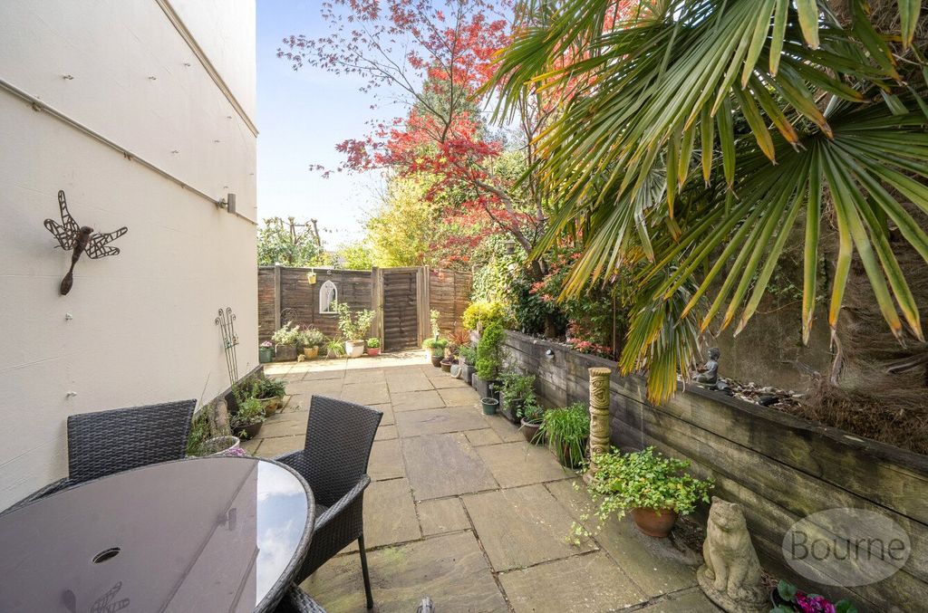 Additional image 9 of 1 bed flat for saleLondon Road, Hill Brow, Liss, Hampshire GU33