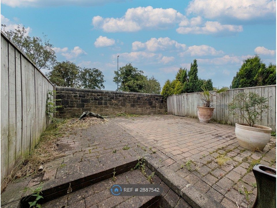 Property photo 2 of 26