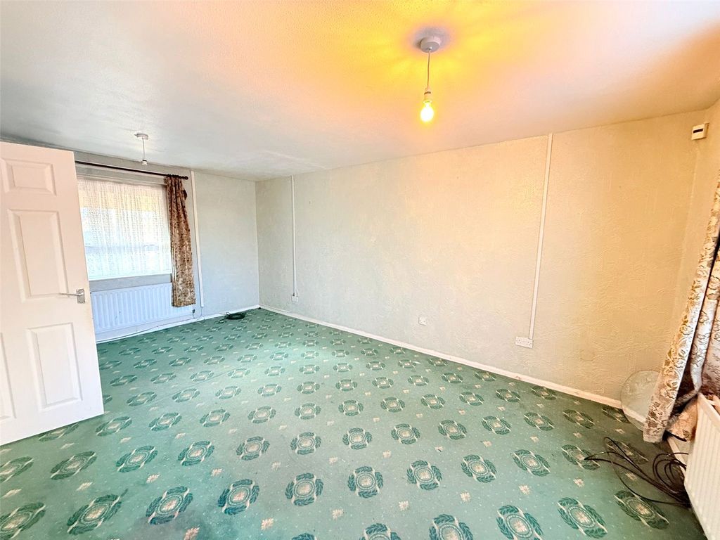 Property photo 3 of 12 Picture No. 26