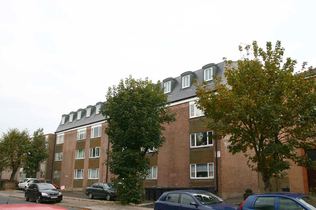 Property photo 1 of 4